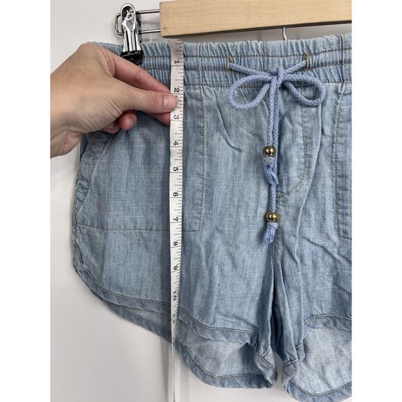 Level 99 Chambray Light Wash Pull On Shorts XS - Picture 3 of 5